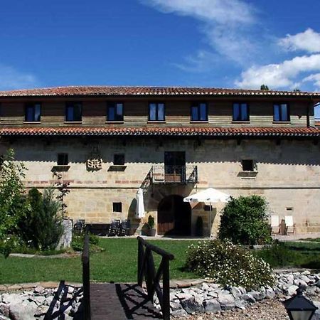 Hotel Posada Fuentes Carrionas Camasobres Exterior foto