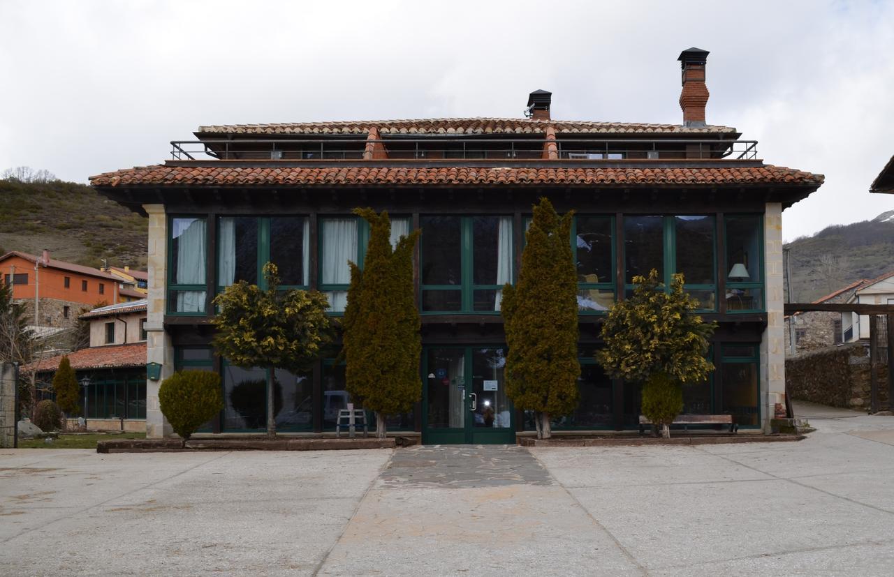 Hotel Posada Fuentes Carrionas Camasobres Exterior foto