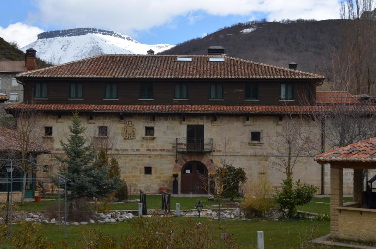 Hotel Posada Fuentes Carrionas Camasobres Exterior foto